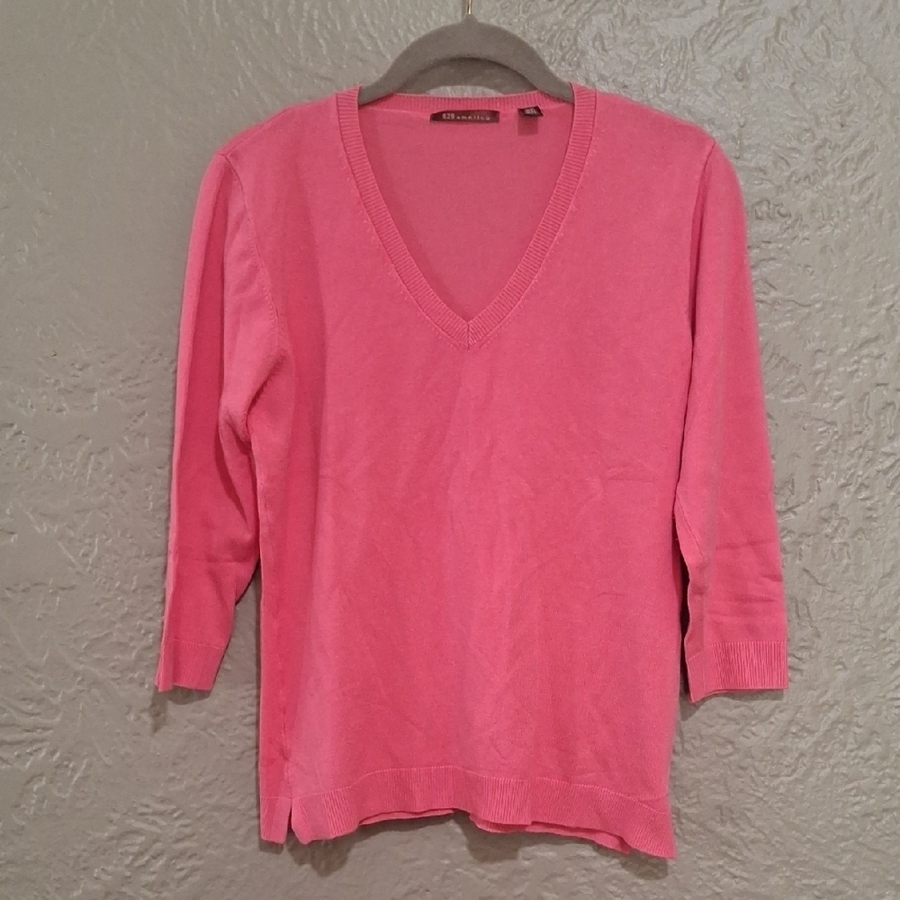 525 America Wome' Coral V-Neck Sweater Size M